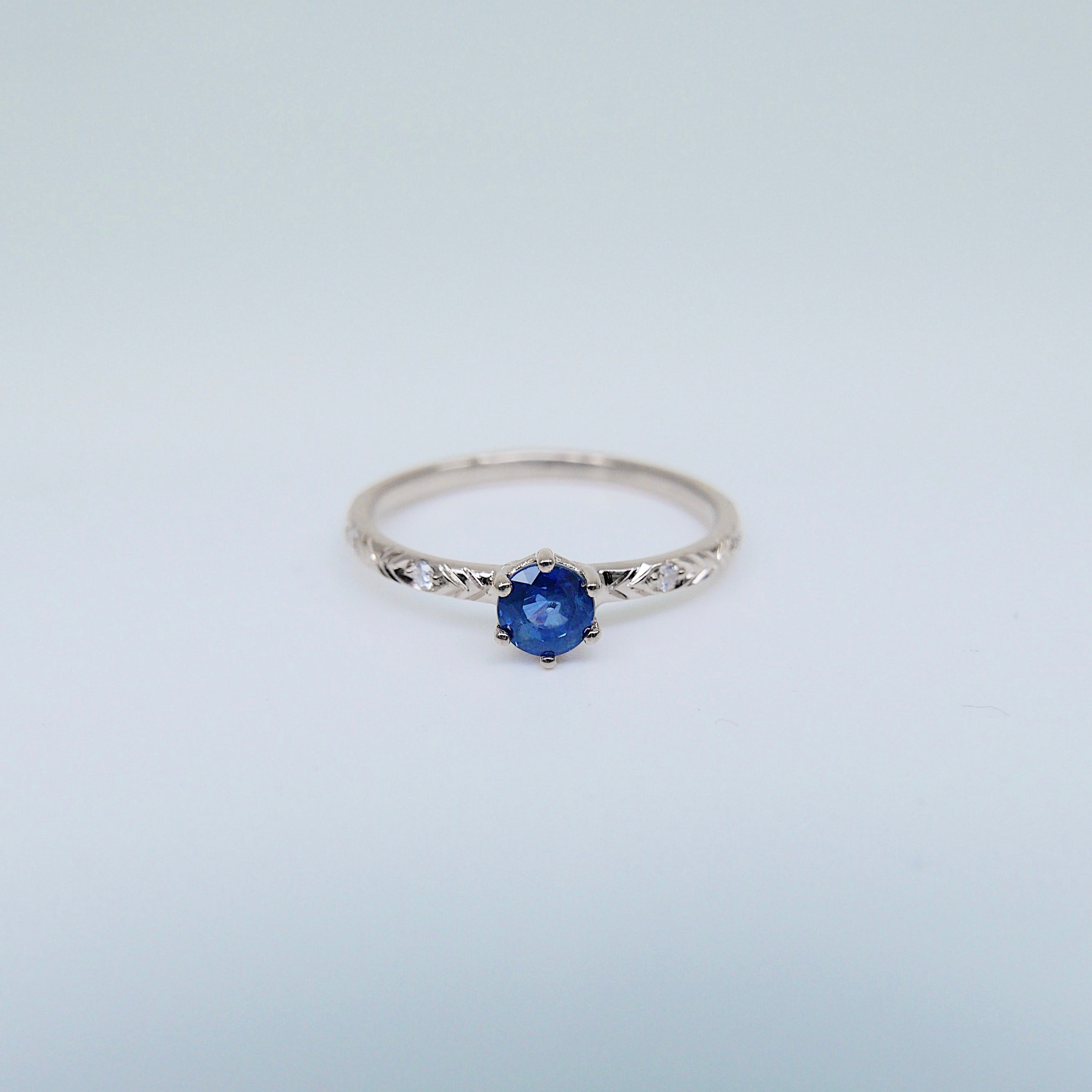 Claire Blue Sapphire Ring 14k Gold