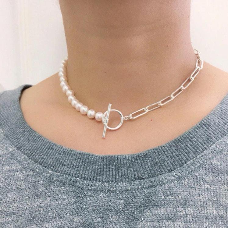 Split personality choker, pearl and chain Toggle Choker, Elongated silver oval link choker, heavy chain choker, pearl choker,