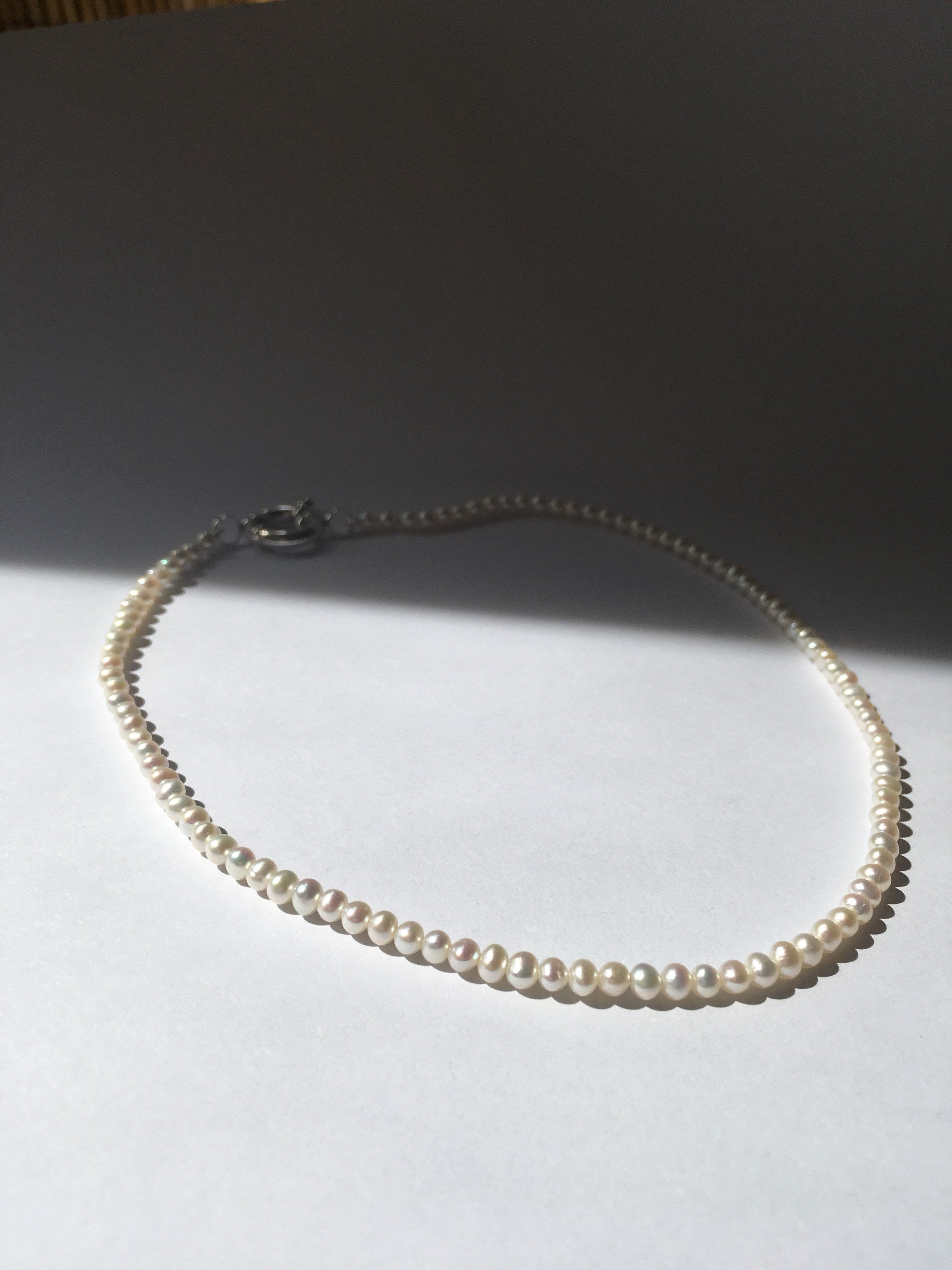 Emma pearl choker, small pearl choker, short pearl necklace, pearl choker with silver clasp, dainty choker