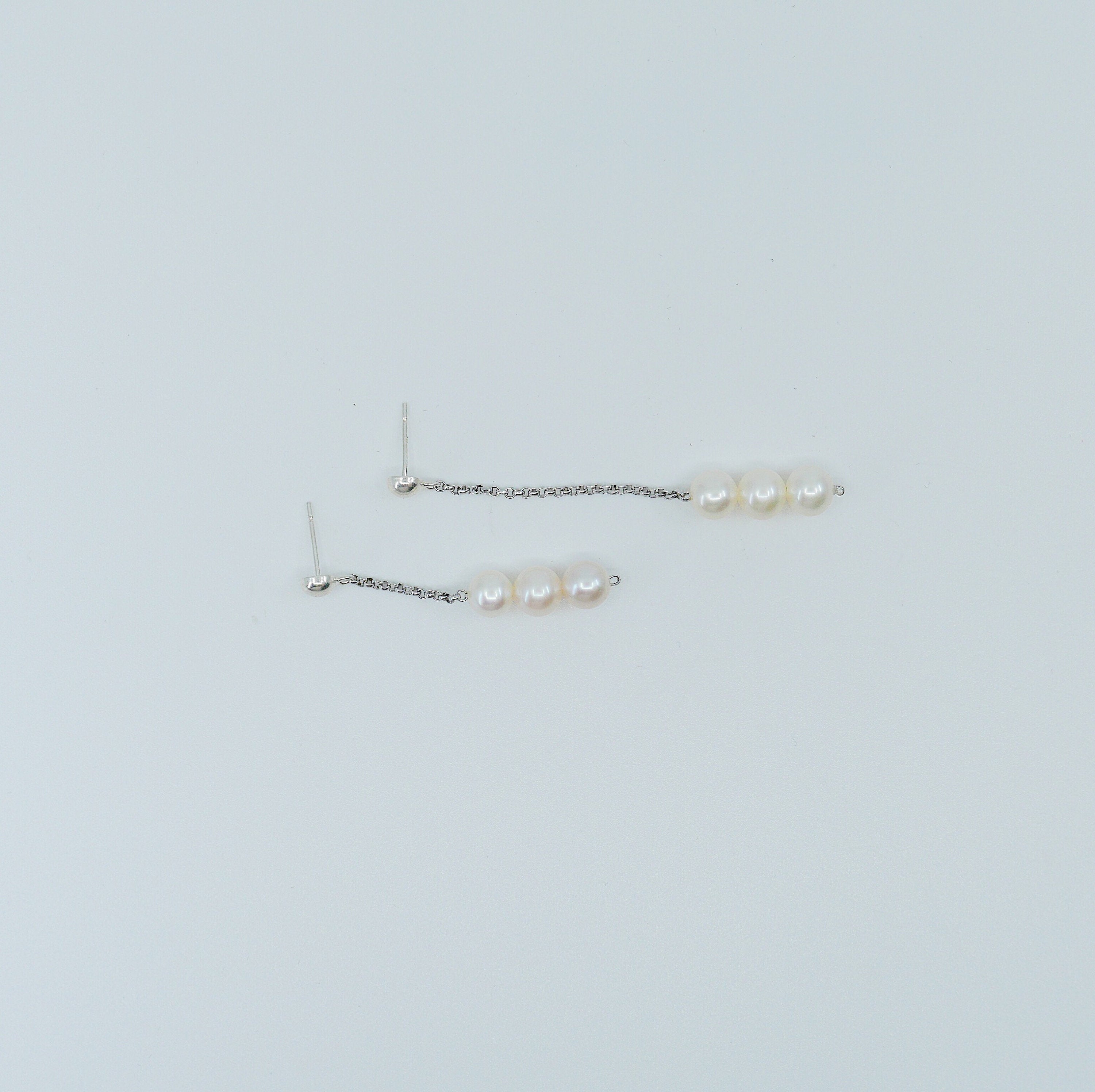 Asymmetrical Pearl Trio earrings, long pearl earrings, chain earrings, sterling silver shoulder dusting chain earrings, silver pearl earring