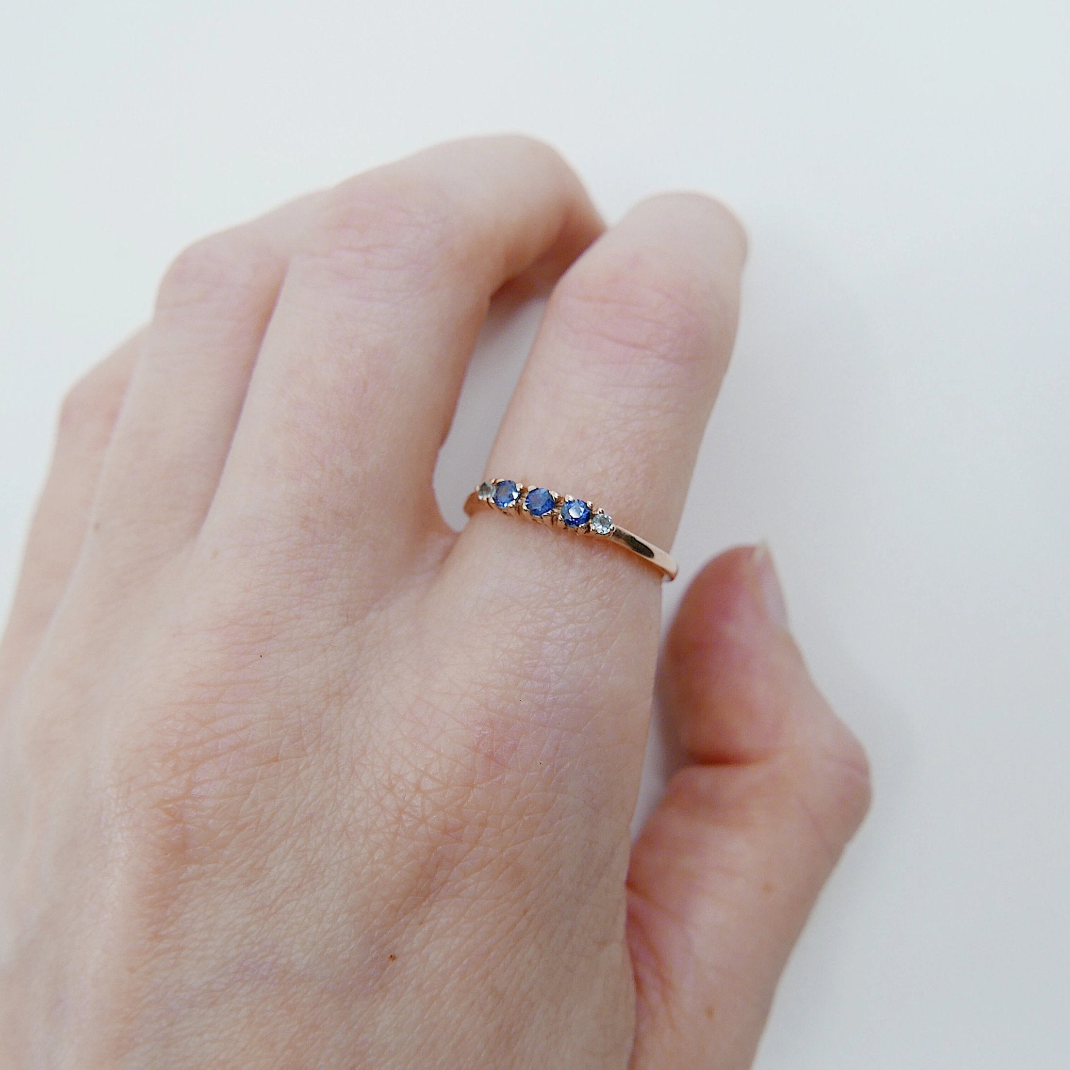 Riley Sapphire Ring, 5 stone gold ring, sapphire aquamarine ring, 14k gold sapphire ring, rainbow sapphire band