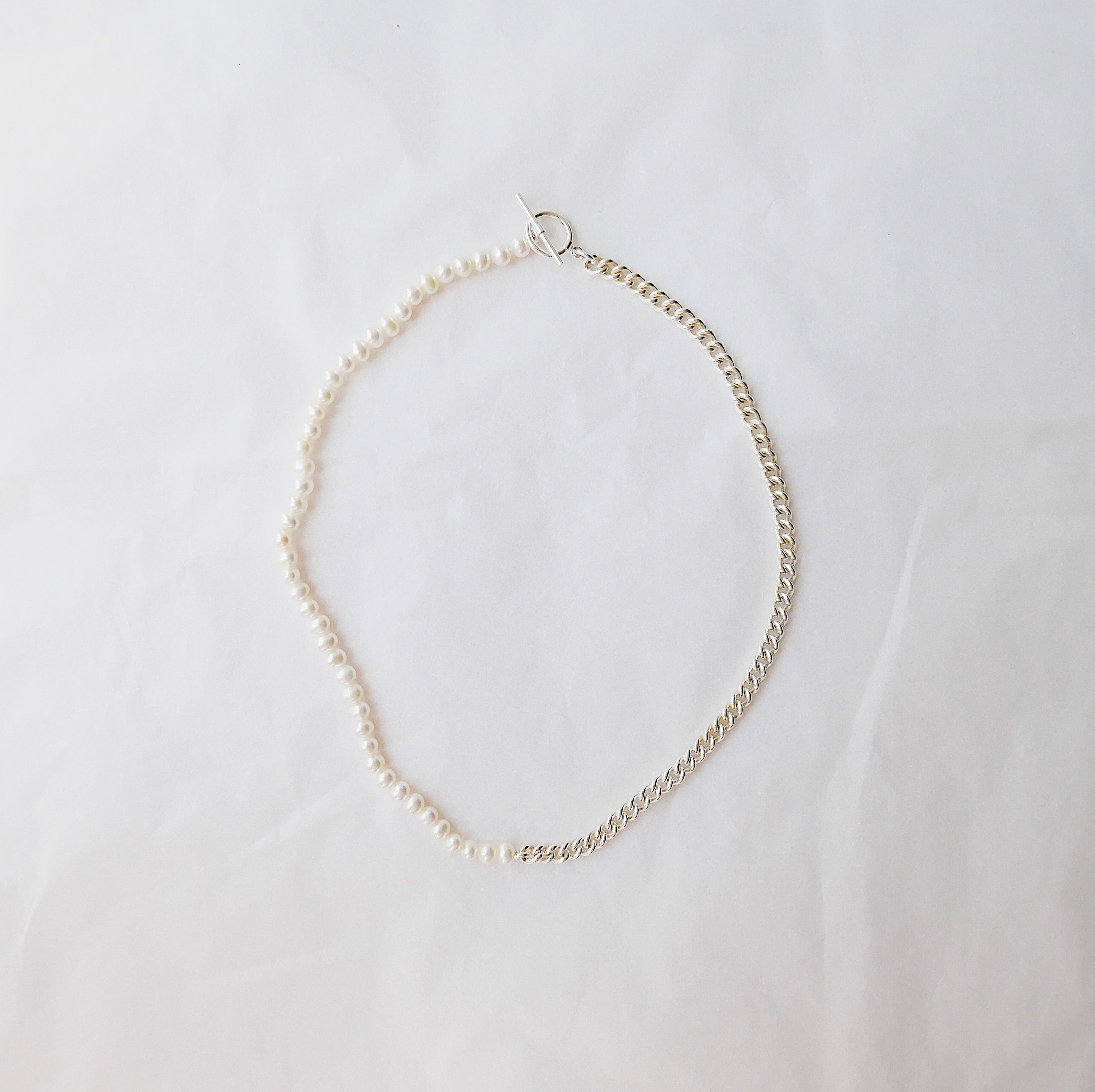 toggle choker  silver pearl choker  silver choker  silver chain choker  silver  pearl choker  pearl chain choker  Necklaces  modern  minimalist  mgj  mason grace jewelry  mason grace  jewelry  fine jewelry  edgy pearl  edgy choker  Chokers  choker